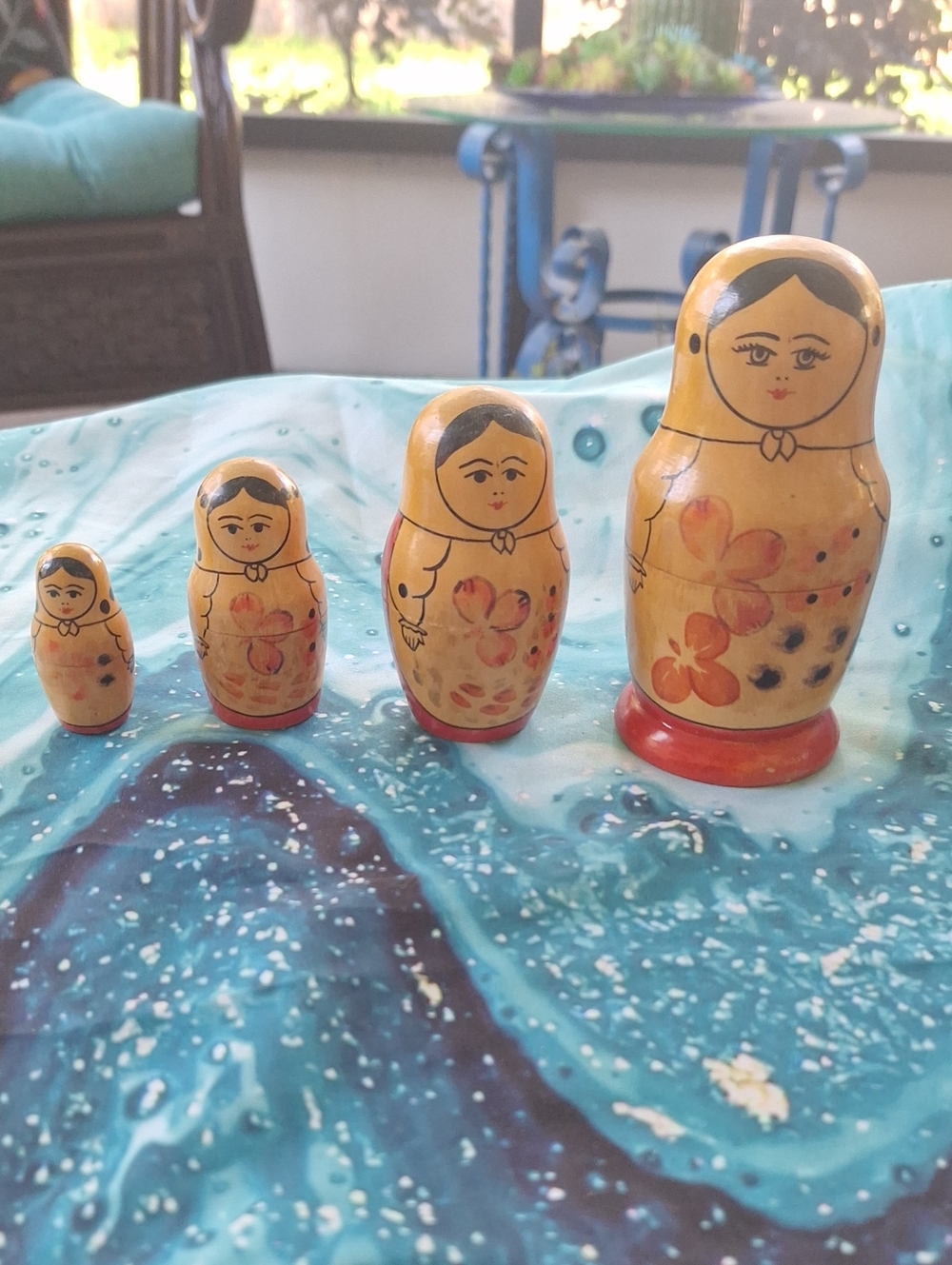 Vintage Russian Nesting Dolls Matryoshka Set - Yellow & Red Floral